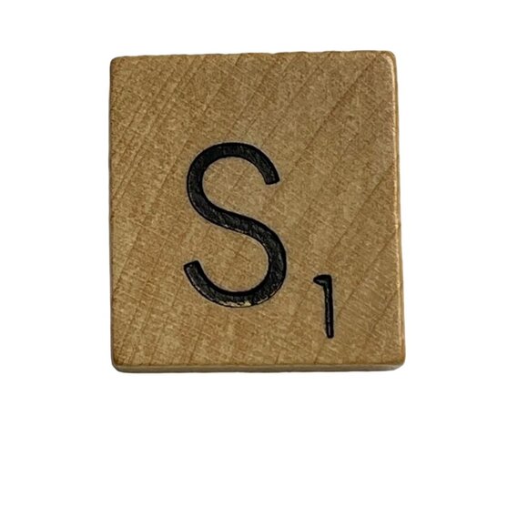 Scrabble Game Piece Letter S Replacement Wood Tile Genuine Standard Edition mq - Picture 1 of 2